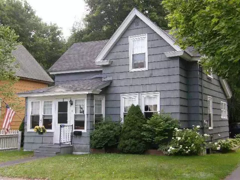 10 Somerset St, Millinocket, ME 04462 photo 1