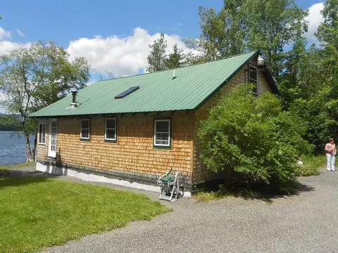 33 Richards Ln, Abbot, ME 04406 photo 1