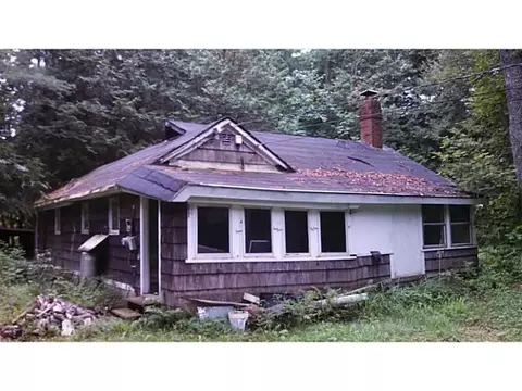 34 Valley Rd, Peru, ME 04290 photo 1