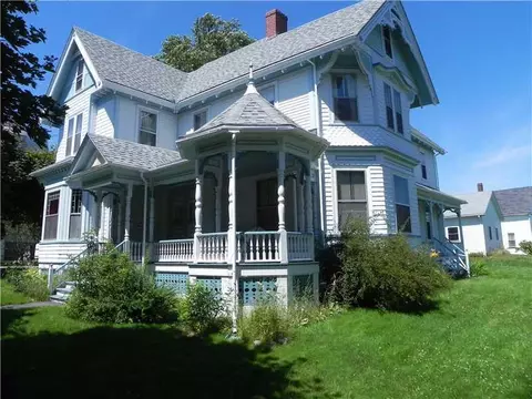 27 Main St, Lubec, ME 04652 photo 1