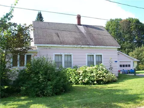 27 Heald Ave, Patten, ME 04765 photo 1