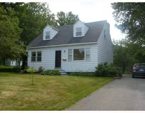 63 New York St, Millinocket, ME 04462 photo 1