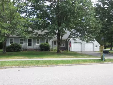 2 Pilgrim Ln, Saco, ME 04072 photo 1