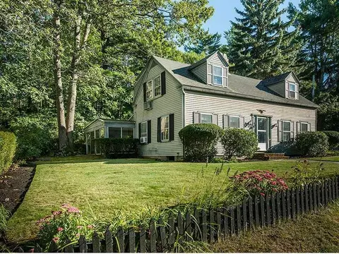 87 Marginal Ave, Ogunquit, ME 03907 photo 1