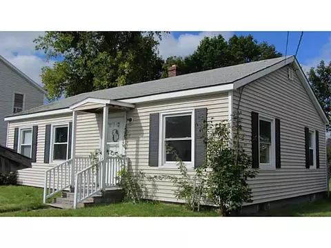 7 Brookside Ave, Augusta, ME 04330 photo 1