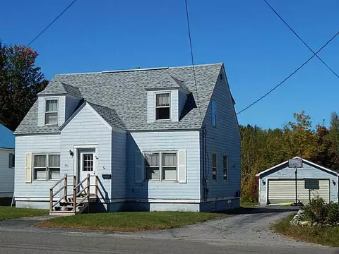 201 Bowdoin St, Millinocket, ME 04462 photo 1