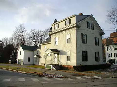 738 High St, Bath, ME 04530 photo 1