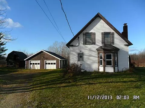 1068 Fuller Rd, Carmel, ME 04419 photo 1