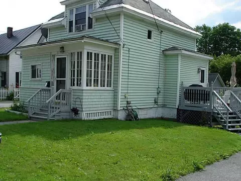 2 Gannett St, Augusta, ME 04330 photo 1