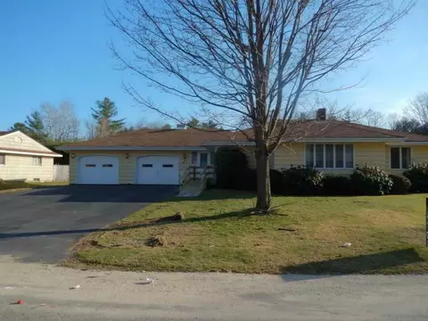 20 Champlain Ave, Lewiston, ME 04240 photo 1