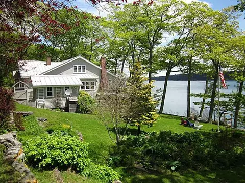 40 Hidden Ln, Bremen, ME 04551 photo 1