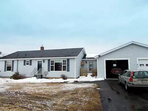 3045 W River Rd, Sidney, ME 04330 photo 1