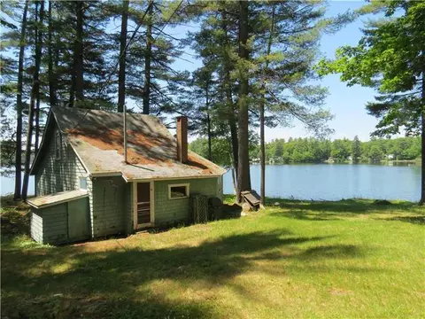 28 Albee Rd, Augusta, ME 04330 photo 1
