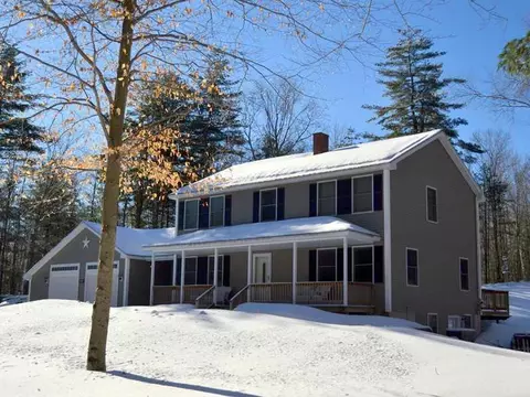 135 Spring Dr, Bowdoin, ME 04287 photo 1
