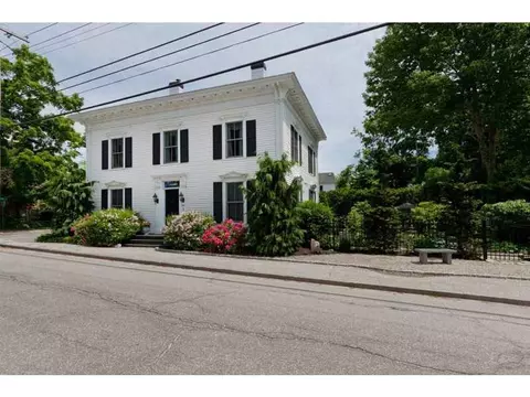997 Washington St, Bath, ME 04530 photo 1