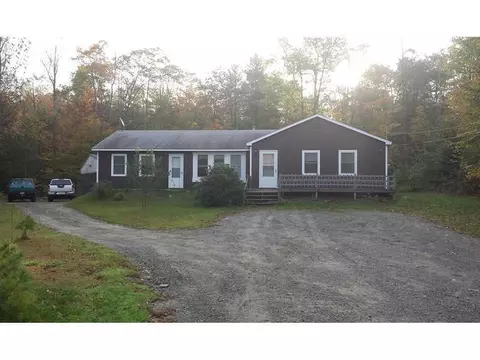 487 Pond Rd, Sidney, ME 04330 photo 1