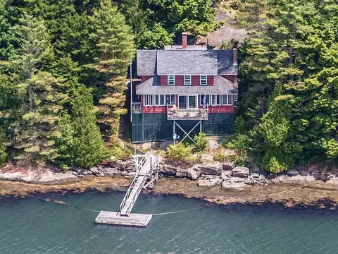 487 Cross Point Rd, Edgecomb, ME 04556 photo 1