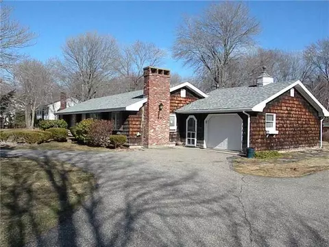 15 Eldridge Rd, York, ME 03909 photo 1