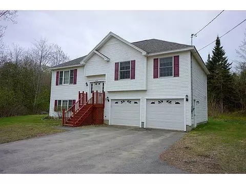 424 Mudgett Rd, Levant, ME 04456 photo 1