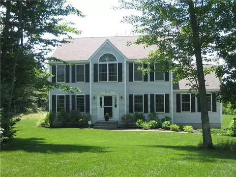 23 Elise Dr, Berwick, ME 03901 photo 1