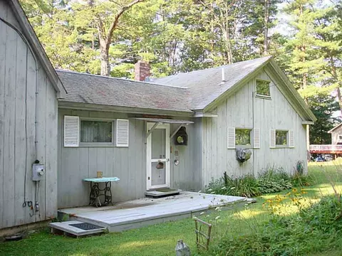 620 Main St, Wayne, ME 04284 photo 1