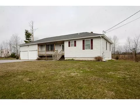 76 Bradbury Dr, Corinth, ME 04427 photo 1