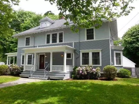 178 Main St, Orono, ME 04473 photo 1