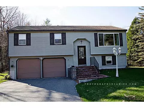 24 Guinea Rd, Biddeford, ME 04005 photo 1