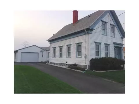 76 Hill St, Saco, ME 04072 photo 1