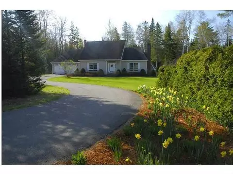 331 Kelley Rd, Hermon, ME 04401 photo 1
