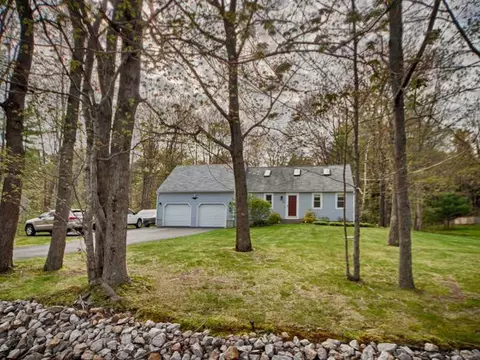 28 Guinea Rd, Biddeford, ME 04005 photo 1