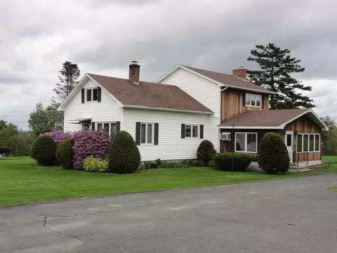 755 W River Rd, Augusta, ME 04330 photo 1