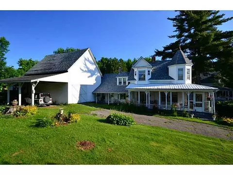 32 Park St, Springfield, ME 04487 photo 1