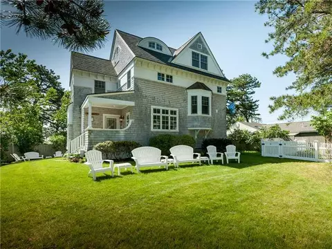 8 Beach Plum Ln, Ogunquit, ME 03907 photo 1