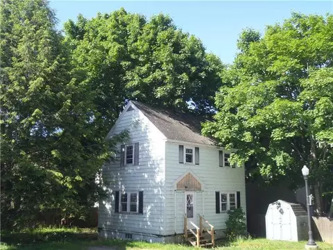24 Cobb Rd, Bath, ME 04530 photo 1
