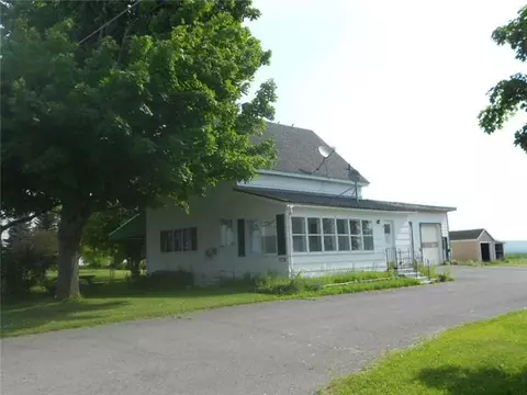 117 Hughes Rd, Mapleton, ME 04757 photo 1