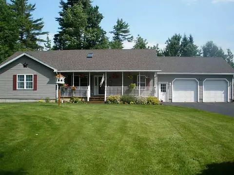 33 Smith Rd, Hermon, ME 04401 photo 1
