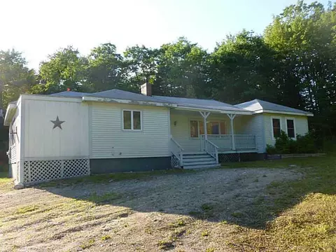 281 Elm St, Limerick, ME 04048 photo 1