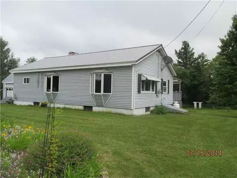 48 Main Rd, Abbot, ME 04406 photo 1