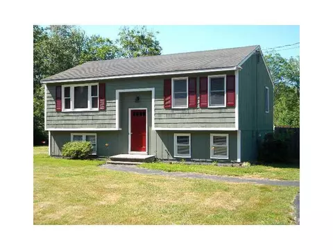 39 Burnham Dr, Buxton, ME 04093 photo 1