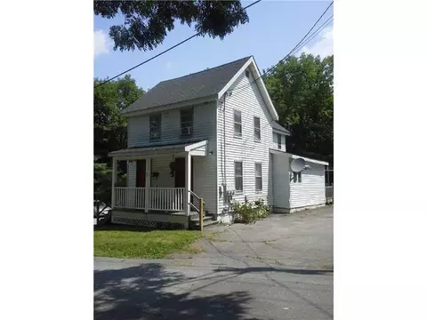 23 Maple St, Augusta, ME 04330 photo 1