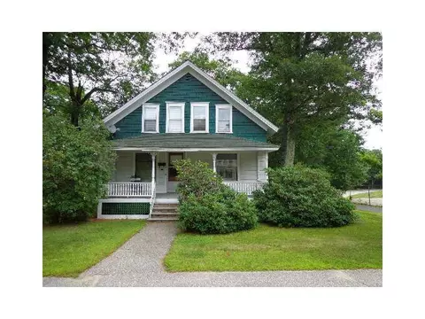 82 Pine St, Paris, ME 04270 photo 1