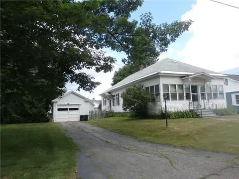 26 East Ter, Millinocket, ME 04462 photo 1