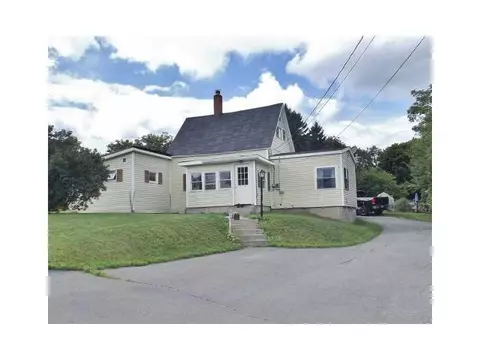 14 East Ave, Millinocket, ME 04462 photo 1