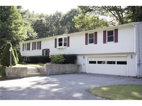 285 Goodwin Rd, Eliot, ME 03903 photo 1