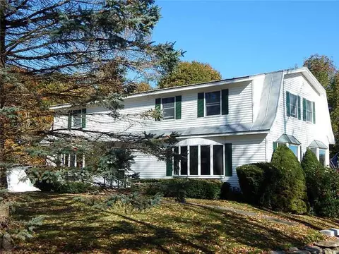 606 Whitefield Rd, Pittston, ME 04345 photo 1