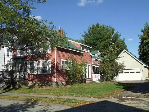 61 Maple St, Bangor, ME 04401 photo 1