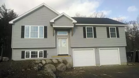 32 Springbrook Dr, Hermon, ME 04401 photo 1