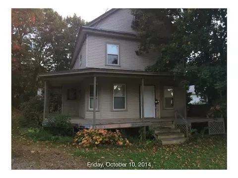 5 Brooks St, Augusta, ME 04330 photo 1