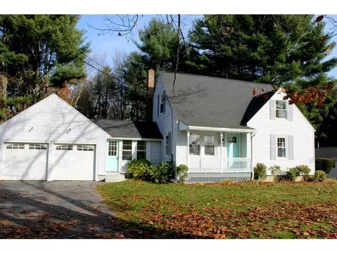 458 Ferry Rd, Saco, ME 04072 photo 1